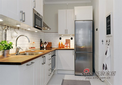 简约 一居 厨房图片来自用户2739081033在38平瑞典风清爽一居一厅实用公寓82的分享