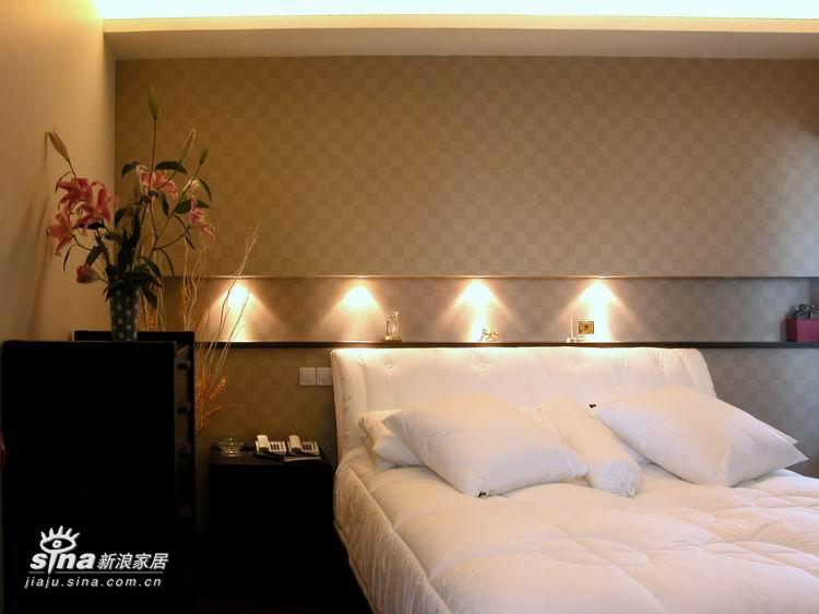 中式 四居 卧室图片来自用户2748509701在现代感的新中式38的分享