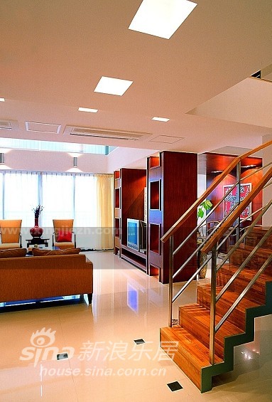简约 复式 客厅图片来自用户2738845145在苏州白领公寓50的分享
