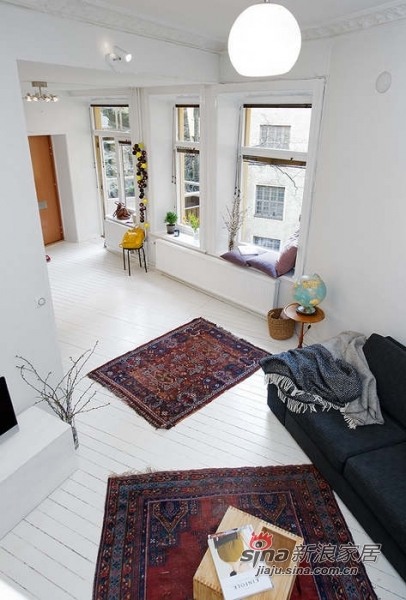 简约 一居 客厅图片来自用户2737782783在50平米也温馨 明亮温暖的瑞典公寓52的分享