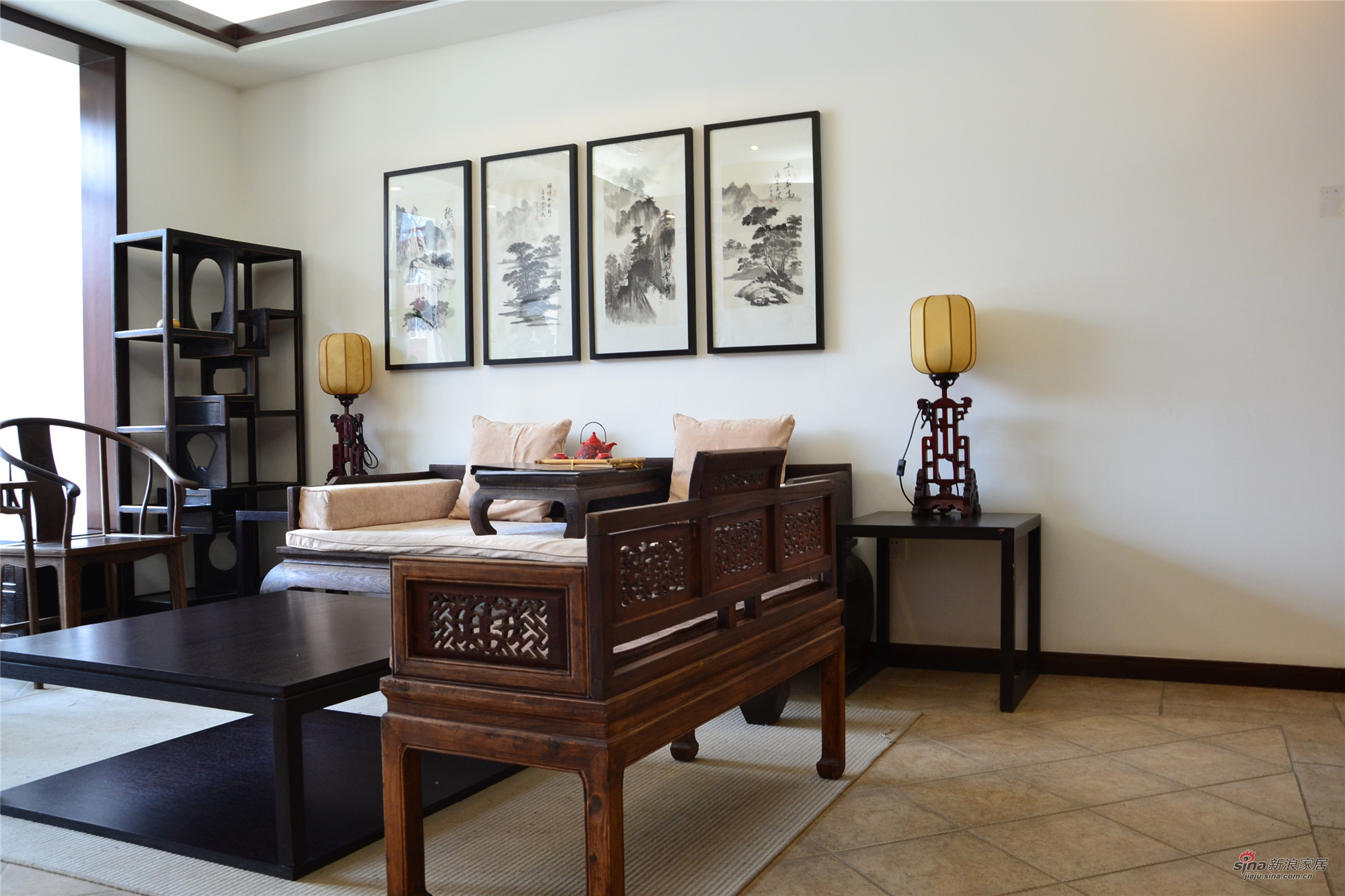 中式 二居 客厅图片来自用户1907696363在【高清】古色古香，传统中式风15的分享