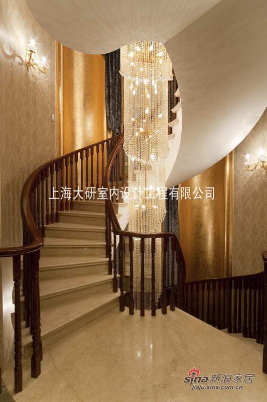 欧式 别墅 楼梯图片来自用户2746889121在六百平精英最爱的英式豪宅82的分享
