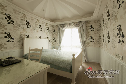 欧式 三居 卧室图片来自用户2557013183在谱画欧式宫廷居家17的分享