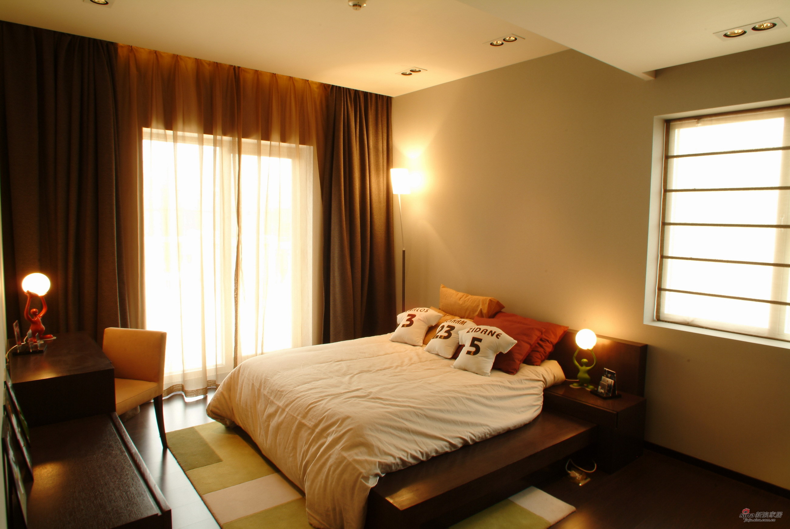 欧式 别墅 卧室图片来自用户2757317061在500平米欧式风格，70后三口之家的港湾47的分享