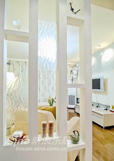 简约 二居 客厅图片来自用户2737786973在清新优雅的舒适空间70的分享
