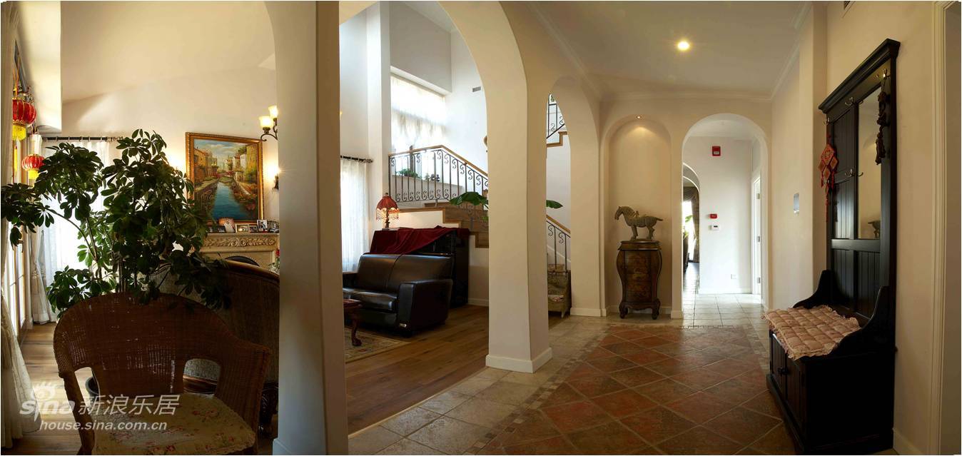 欧式 别墅 客厅图片来自用户2746948411在崇尚乡村风格及欧式古典风格41的分享