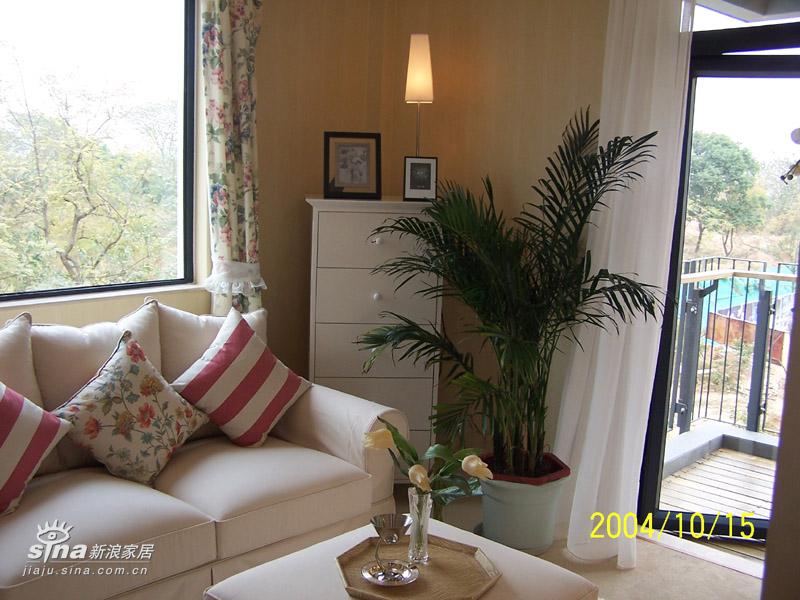 欧式 三居 客厅图片来自用户2557013183在万科城花英式田园风格样板房15的分享
