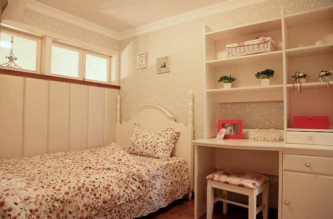 田园 loft 卧室图片来自用户2737791853在6.8万铸造田园风格loft两居室82的分享