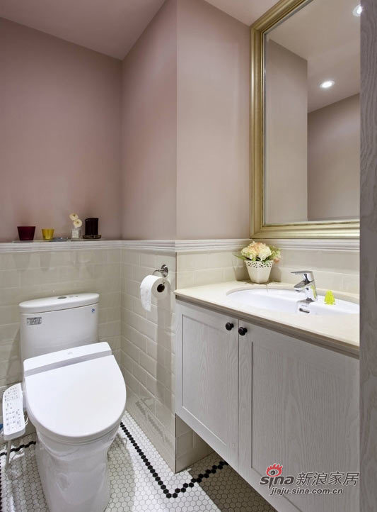 美式 三居 卫生间图片来自佰辰生活装饰在白领夫妻88平现代美式家居66的分享