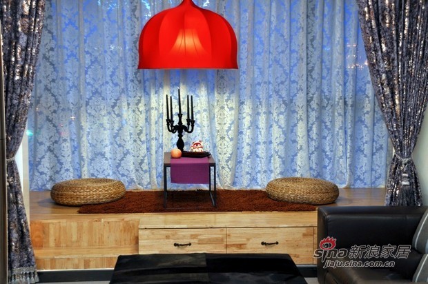 简约 二居 客厅图片来自佰辰生活装饰在82平黑白红混搭浪漫音乐家92的分享
