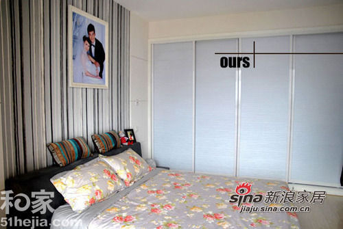 简约 一居 卧室图片来自用户2739378857在80后小夫妻冒险红装小婚房88的分享