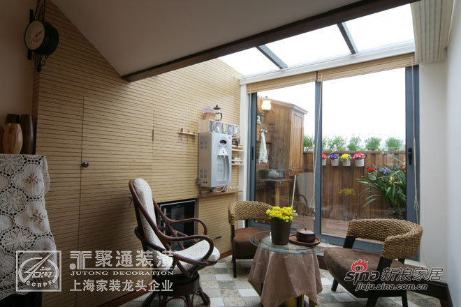 简约 复式 客厅图片来自用户2737735823在上海海逸公寓设计案例52的分享