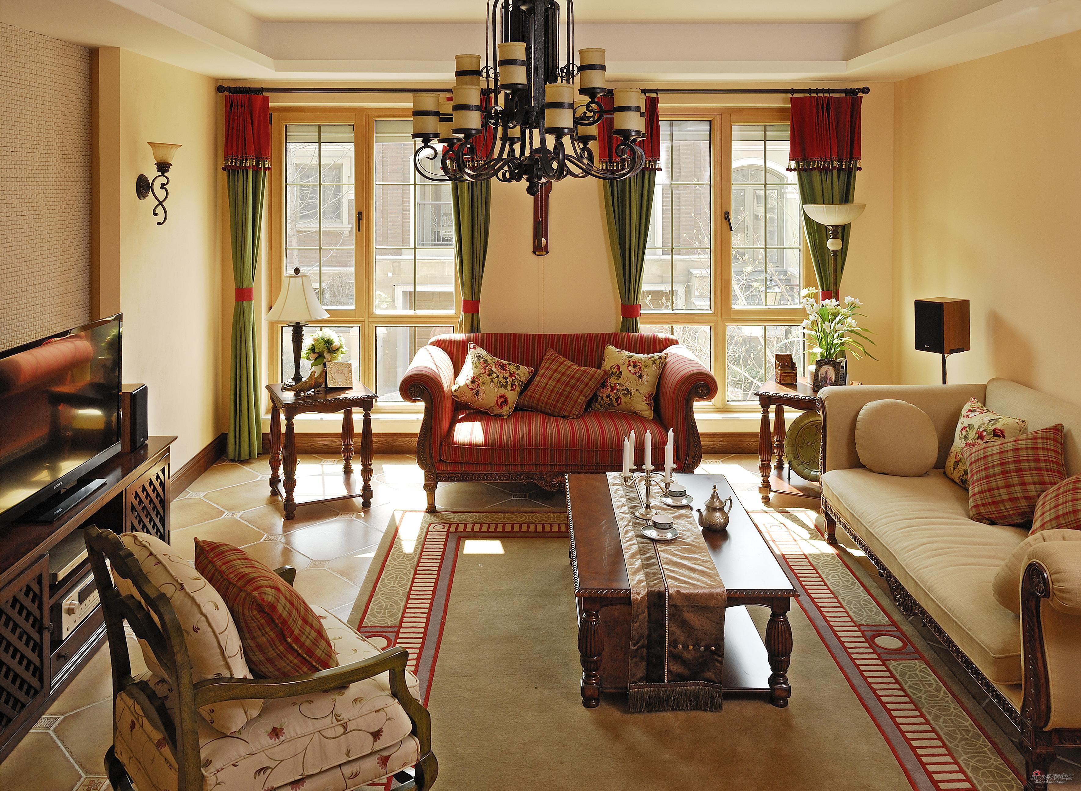 美式 别墅 客厅图片来自用户1907685403在【高清】230平米美式风格联排别墅85的分享