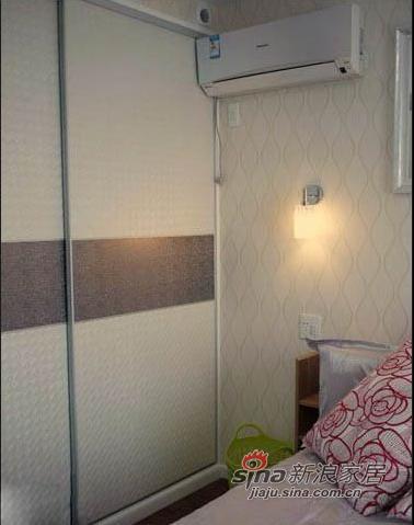 简约 一居 卧室图片来自用户2737950087在老房改造 白领夫妻巧装修72的分享