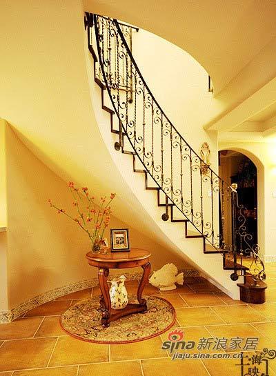 美式 公寓 楼梯图片来自用户1907685403在70后老江湖巧装美式混搭6居49的分享