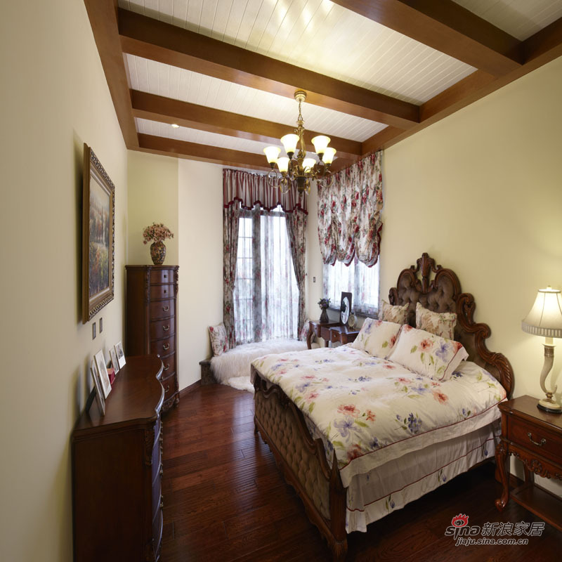 美式 别墅 卧室图片来自用户1907685403在《御香山》别墅美式乡村风格83的分享