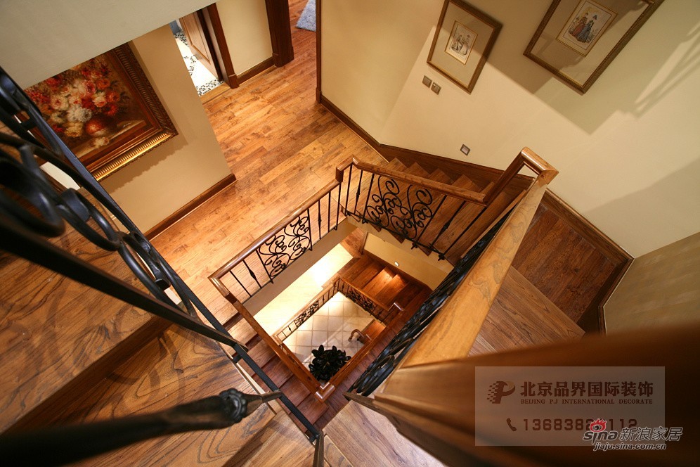 美式 三居 楼梯图片来自用户1907685403在【高清】300平康城联排别墅81的分享