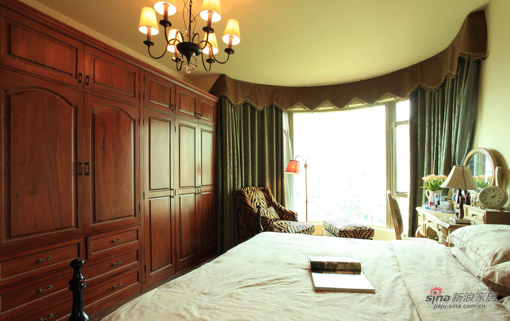 美式 二居 卧室图片来自装修微日记在【高清】9万打造102平美式风情居72的分享