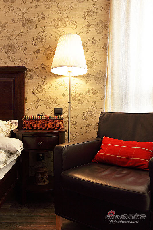 混搭 三居 卧室图片来自佰辰生活装饰在92平中西合璧混搭风三居室32的分享