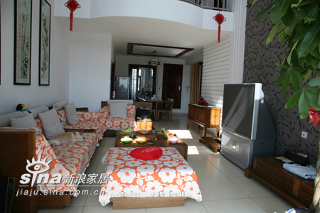 简约 一居 客厅图片来自用户2737786973在荣麟世佳槟榔家具86的分享