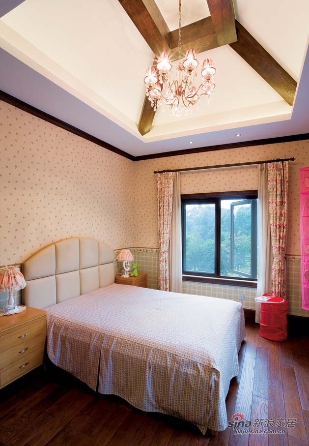美式 别墅 卧室图片来自用户1907685403在【高清】欧式风格奢华设计299平米大豪宅64的分享