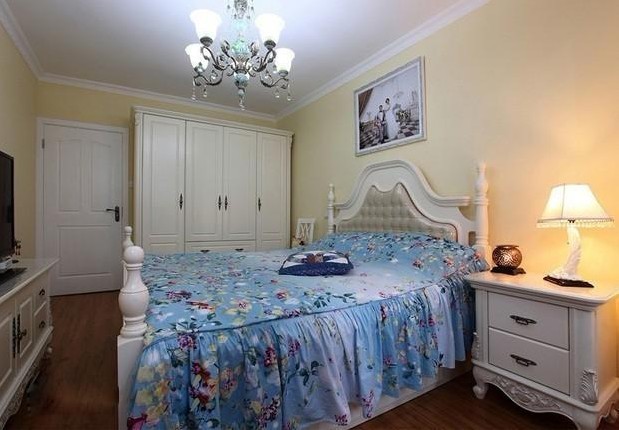简约 二居 卧室图片来自用户2739153147在外企白领10万巧装80平方浪漫地中海风格之家27的分享