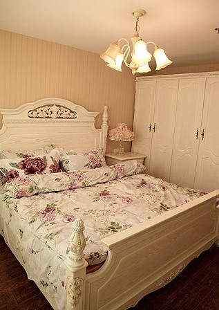 田园 loft 卧室图片来自用户2737791853在6.8万铸造田园风格loft两居室82的分享