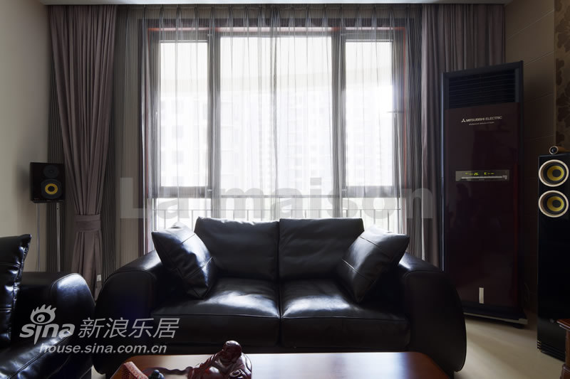 欧式 三居 客厅图片来自用户2746869241在美颂-张江（大华铂金华府3房）13的分享