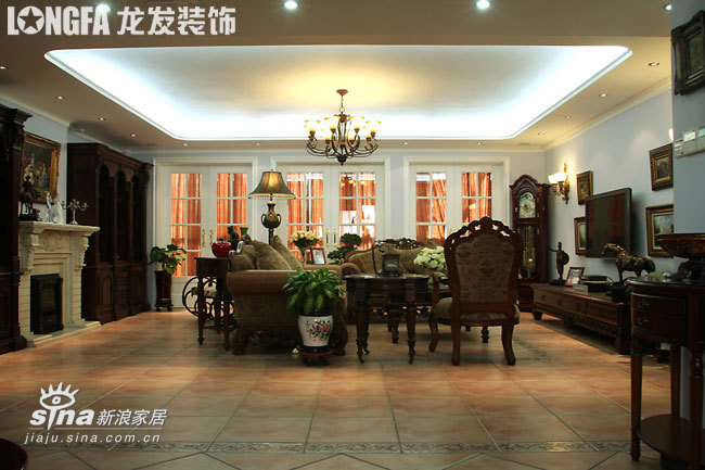 欧式 三居 客厅图片来自用户2746948411在欧洲古典主义风格--依云小镇19的分享