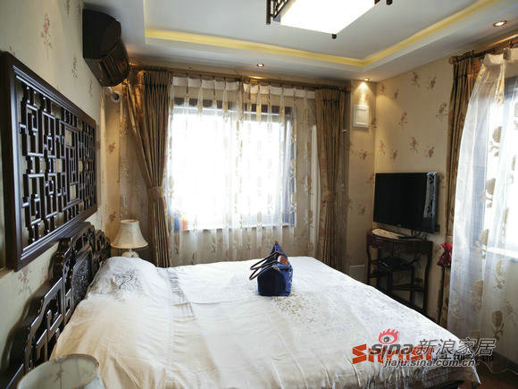 中式 三居 卧室图片来自用户1907659705在新中式风格诠释150平soho现代城81的分享