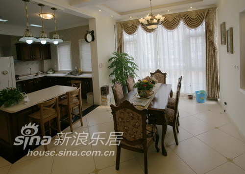 欧式 别墅 餐厅图片来自用户2746953981在358平简欧风格别墅54的分享