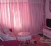 卧室的空间也同样以Hello Kitty