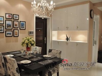 简约 三居 餐厅图片来自用户2738813661在15万巧装113平现代简约时尚家33的分享