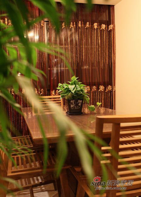 其他 二居 餐厅图片来自装修微日记在87平东南亚风情温馨两居54的分享