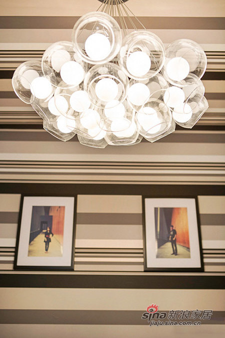 现代 二居 餐厅图片来自佰辰生活装饰在黑白条纹控85平现代简约婚房10的分享