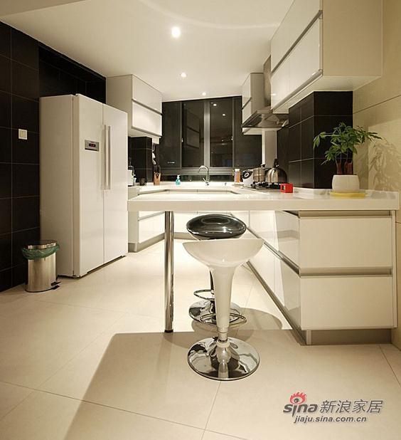 中式 二居 厨房图片来自用户1907662981在5.8万装饰85平咖啡调简约2居79的分享