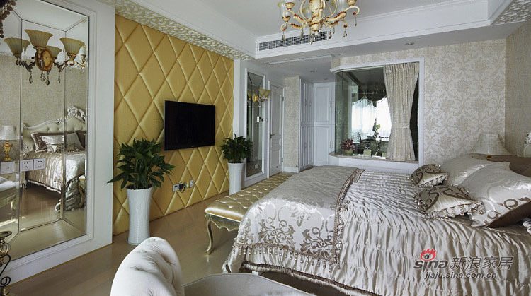 欧式 三居 卧室图片来自装修微日记在【高清】9万营造140平欧式典雅空间83的分享