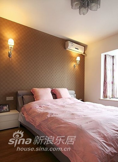 欧式 三居 客厅图片来自用户2746889121在上海同济高技术16的分享