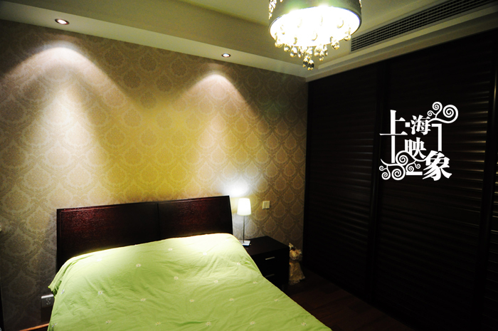 简约 二居 卧室图片来自上海映象设计-无锡站在【多图】半包8万打造98平暗夜浮华37的分享