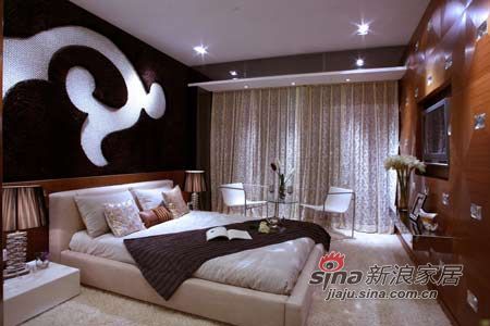 现代 三居 卧室图片来自xiaowu_15在8.4w打造132平米后现代奢华，要的就是这个范53的分享