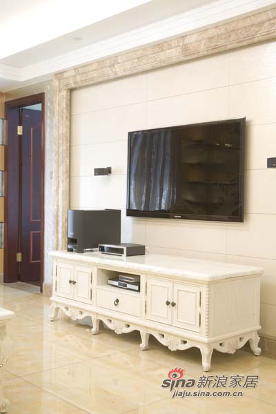 新古典 三居 客厅图片来自用户1907701233在10万软装诠释古典三室两厅58的分享
