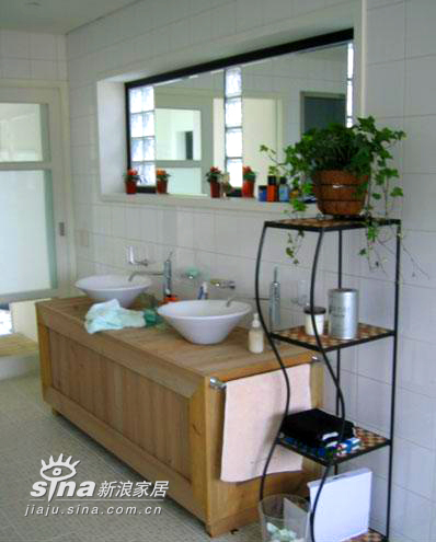 简约 别墅 卫生间图片来自用户2738093703在浪漫满屋温馨韩式家居实景60的分享