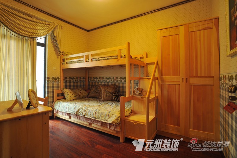 欧式 二居 客厅图片来自用户2772856065在英伦风家居尽显奢华气质61的分享