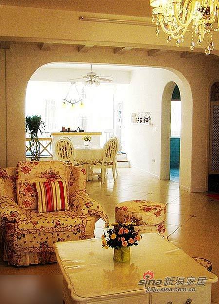 地中海 三居 客厅图片来自用户2757320995在15万半包地中海风混搭婚房45的分享