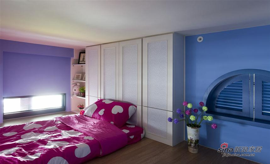 地中海 loft 卧室图片来自装修微日记在【高清】66平蓝白简约地中海loft家11的分享