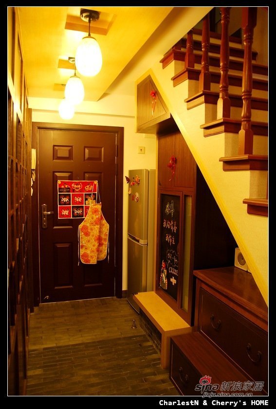 中式 一居 楼梯图片来自用户1907658205在5万装42平红墙青砖小复式48的分享