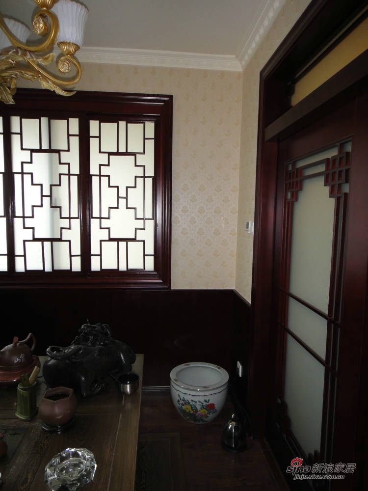 中式 三居 客厅图片来自用户1907661335在5.8万巧装130平中式爱家87的分享