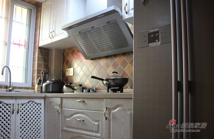 中式 二居 厨房图片来自用户1907659705在大男子老公装72平米中式二居13的分享