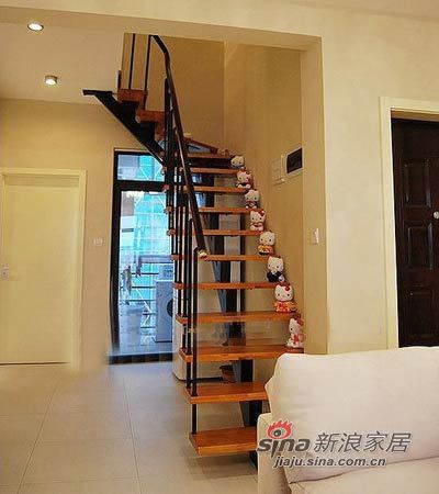 简约 loft 楼梯图片来自用户2738845145在【多图】12万打造90平复式婚房75的分享