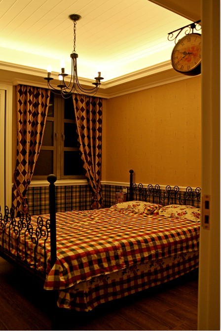美式 别墅 卧室图片来自用户1907686233在【多图】285蔚蓝卡地亚美式风格别墅49的分享